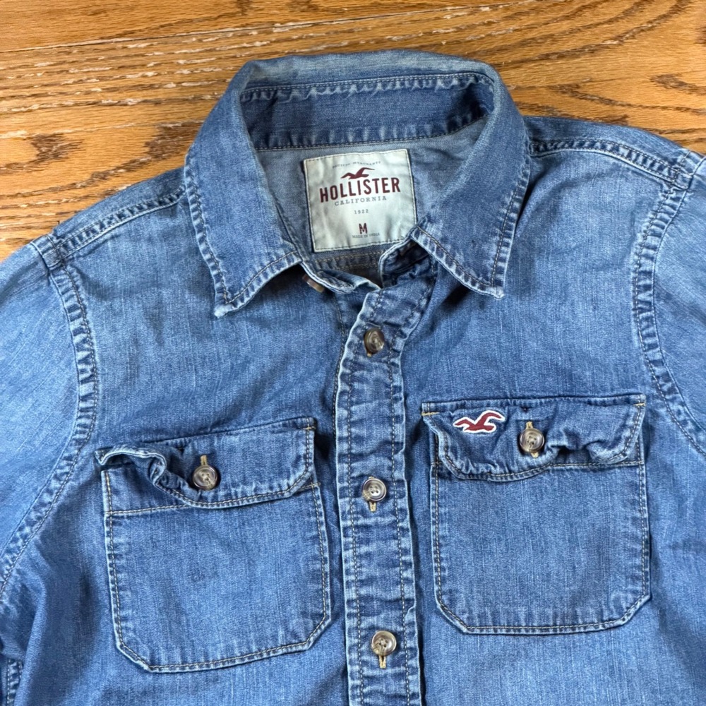Y2K Hollister Denim Button Down Shirt‎ Mens Medium Wash Blue Western Outdoor
